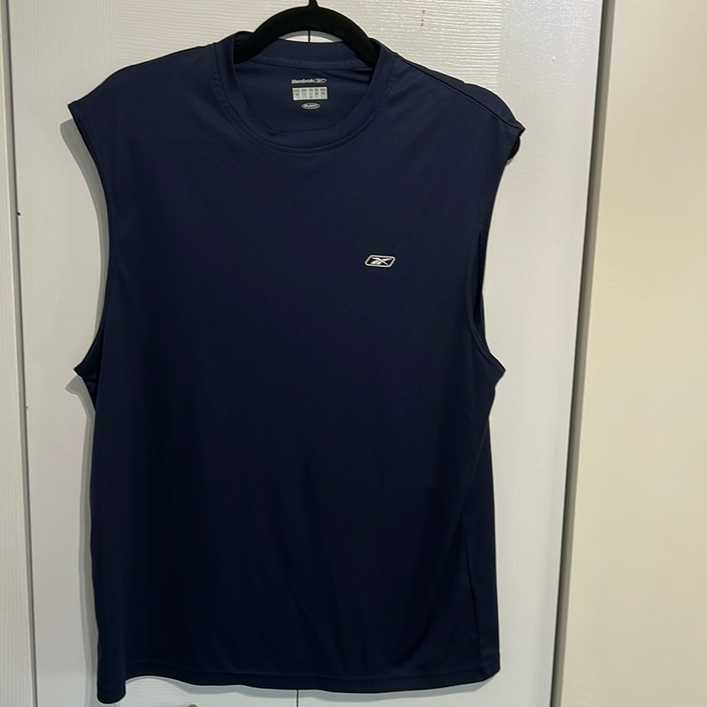 Reebok sweat shirt